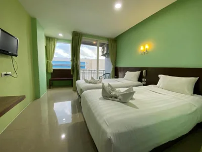 77 Patong Hotel & Spa – Photos 9